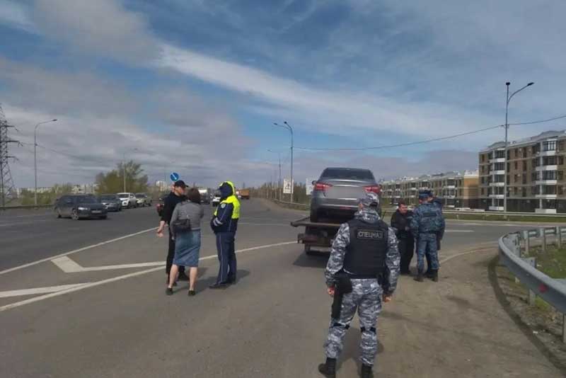 Судебные приставы Оренбуржья арестовали дорогостоящие иномарки должников на сумму свыше 6 миллионов рублей