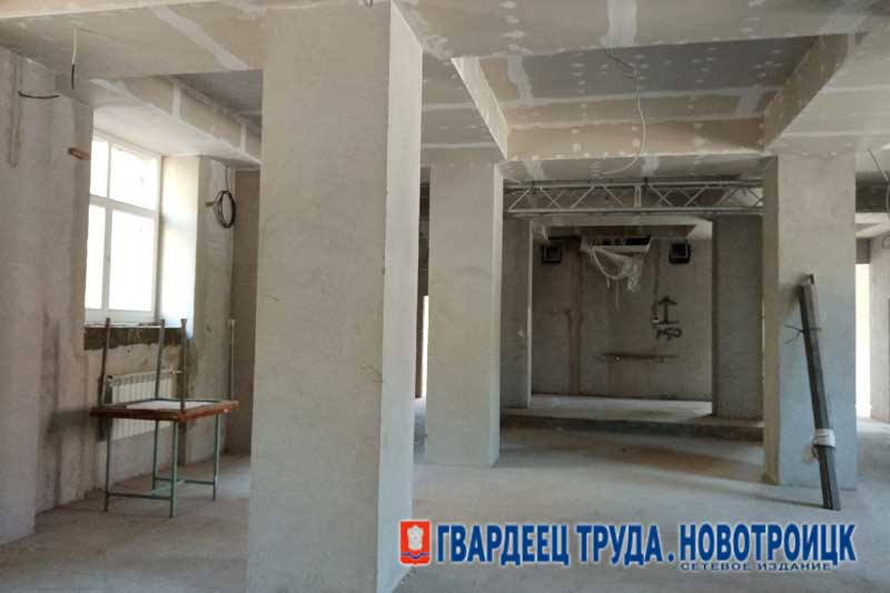 В Новотроицке работы по капитальному ремонту Дворца культуры металлургов продолжат после возобновления финансирования