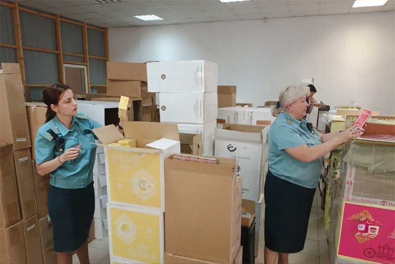 В Оренбуржье таможенники обнаружили склад с нелегальной продукцией на 30 миллионов рублей