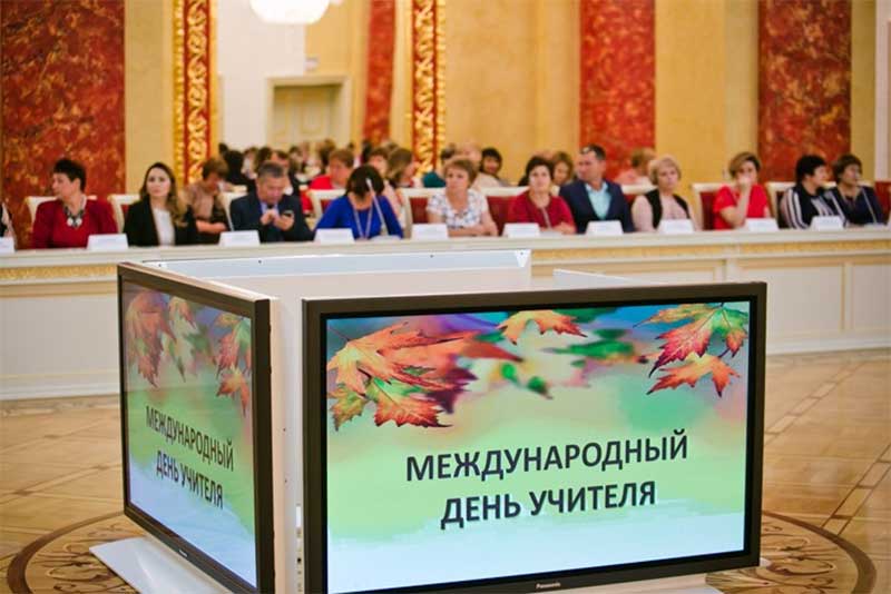 Губернатор встретился с лучшими педагогами области