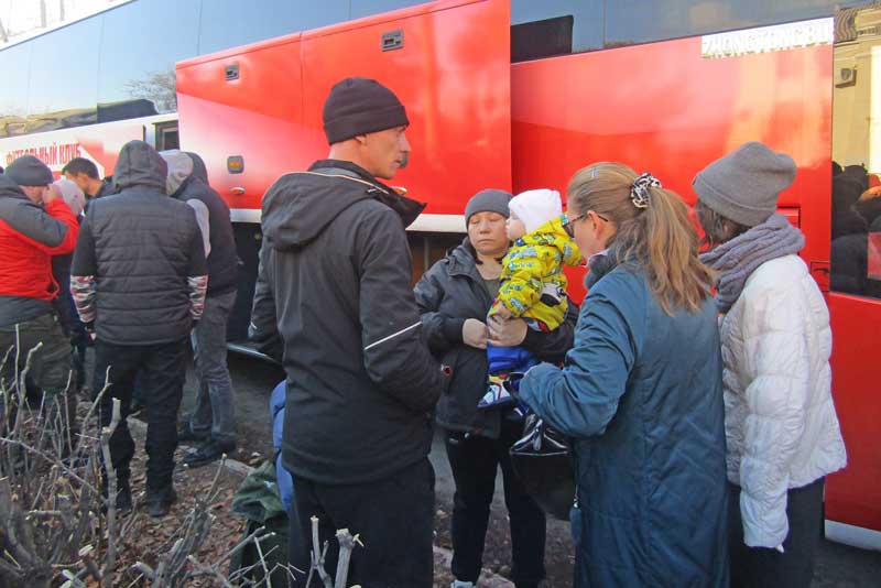 Сегодня  группа новотройчан, в рамках частичной мобилизации, отправилась к месту боевой подготовки