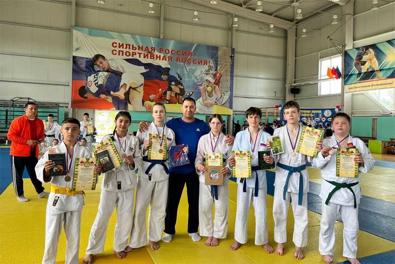 Новотроицкие спортсмены лидировали среди ста лучших дзюдоистов Оренбуржья 