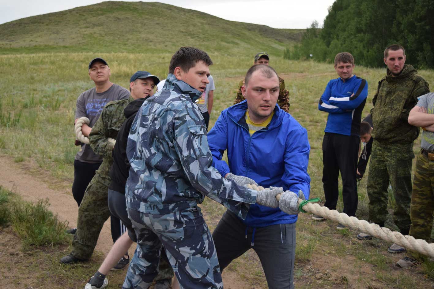 Молодёжь  сильна в туризме