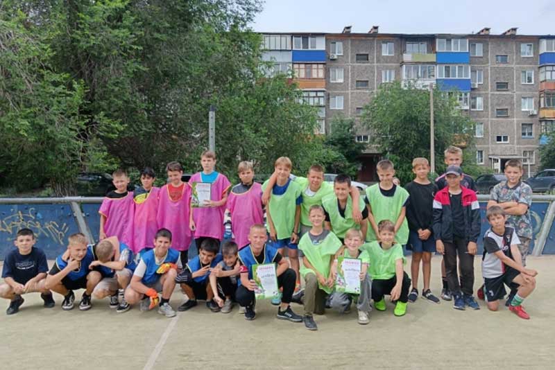 В Новотроицке прошли соревнования Лиги дворового футбола
