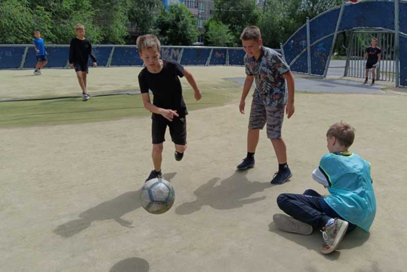 В Новотроицке прошли соревнования Лиги дворового футбола