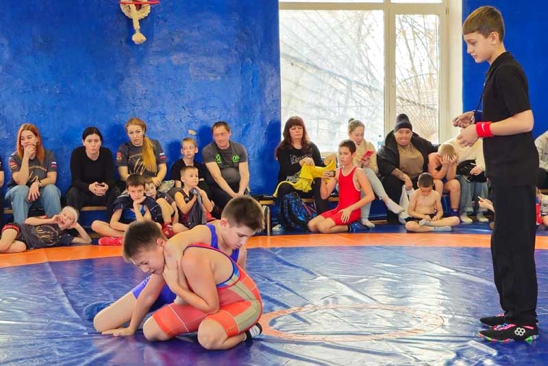 В Новотроицке воспитанники спортивной школы «Спартак» свои  победы на турнире посвятили  мамам