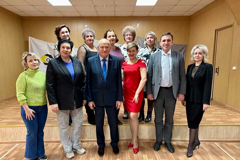 На заводе «Оренбургский пропант» подвели итоги конкурса «Мастерица – 2025»