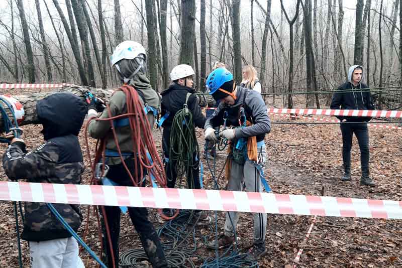 Новотроицкие туристы уверенно заявили о себе на областных соревнованиях (фото)