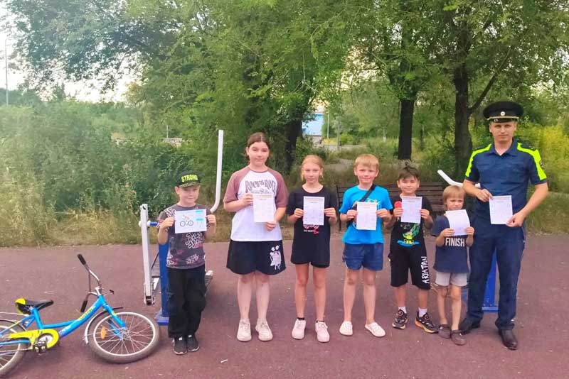 В разгар лета сотрудники Госавтоинспекции Новотроицка обратили внимание на безопасность движения на двухколесном транспорте