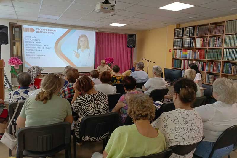 В Новотроицкой Библиотеке семейного чтения для горожан организовали занятия по медицинскому просвещению