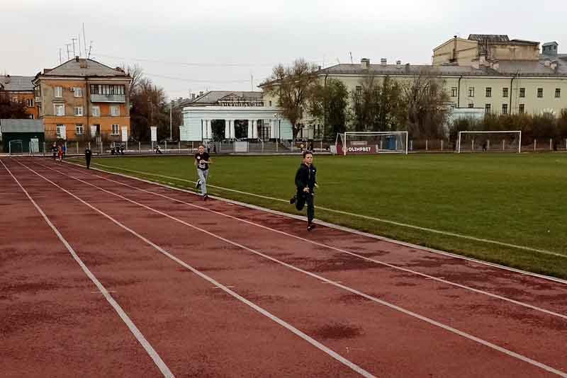 Школьники сдают нормативы ГТО