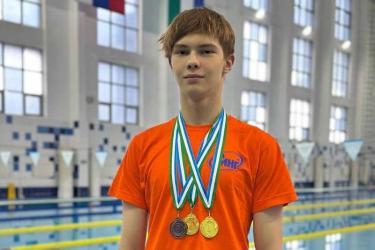 Новотроицкий пловец Степан Аншаков завоевал награды Всероссийских соревнований