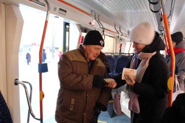 Волонтеры Новотроицка напомнили горожанам о героическом событии из истории Великой Отечественной войны (12+)