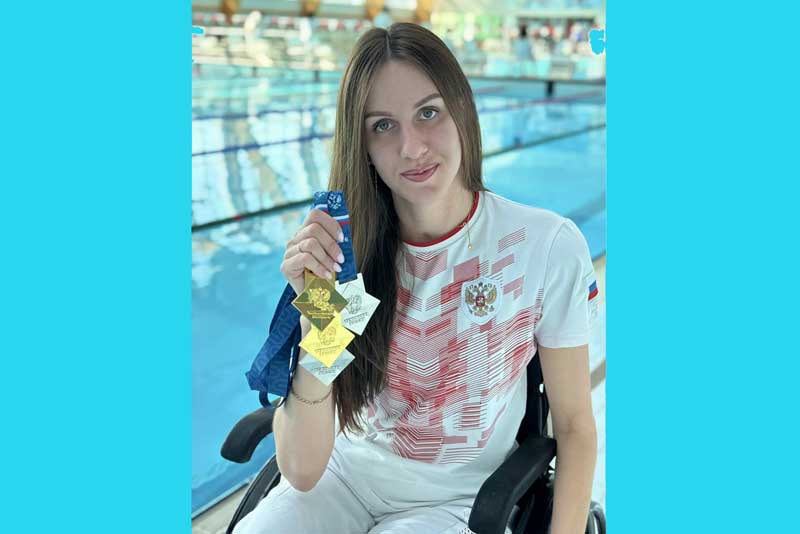 Новотроицкая пловчиха Юлия Молчанова стала обладательницей четырех медалей чемпионата страны