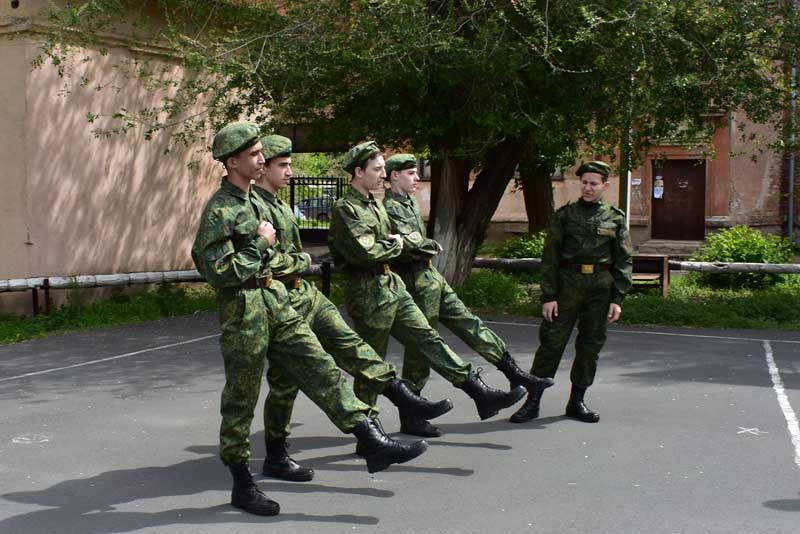 У допризывников - учебные сборы (фото)