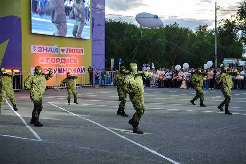 Для выпускников Оренбуржья организовали праздник «Наследники Великой Победы»