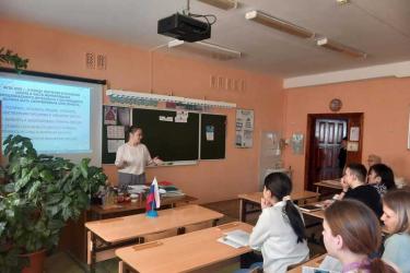 В Новотроицке внедряют  систему стимулирования молодых педагогов