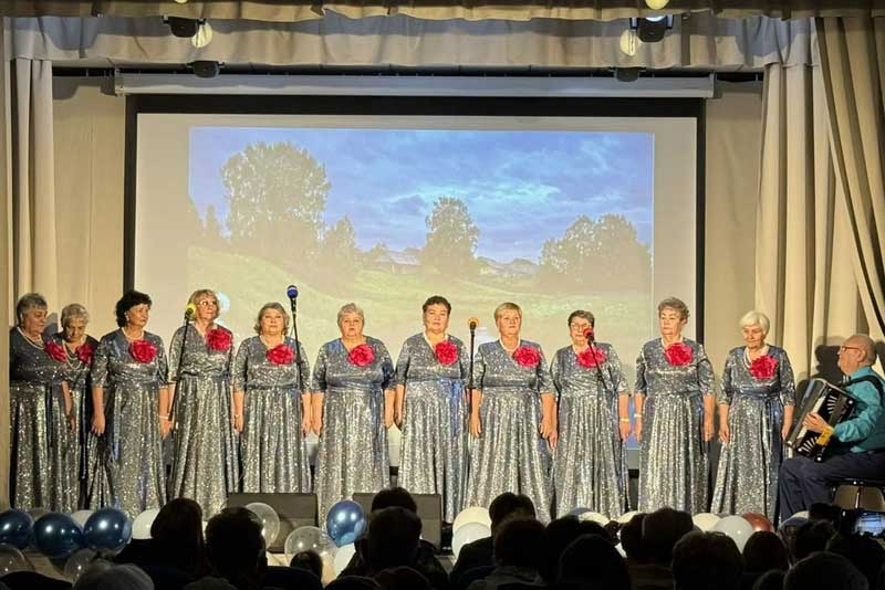 В Новотроицке клуб пригородного села Хабарное отметил  60-летний юбилей