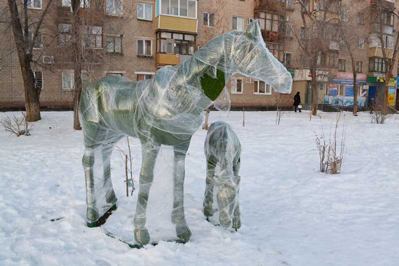 В Новотроицке, в сквере им.Ю.Гагарина, установлены новые Арт-объекты. (фото)