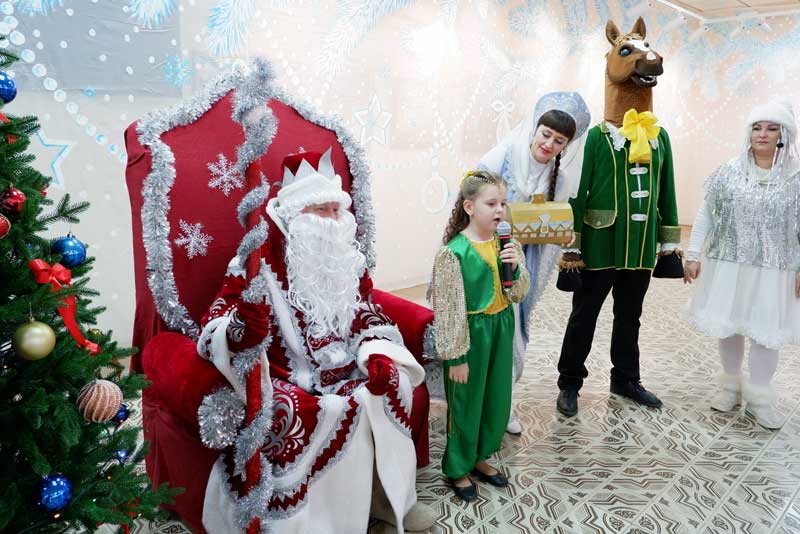 Новотроицкая детвора стала участниками вечера «Новогодних премудростей»